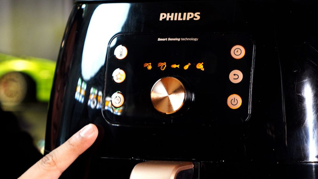 بررسی Airfryer Premium Philips: سهولت استفاده و تمیز کردن